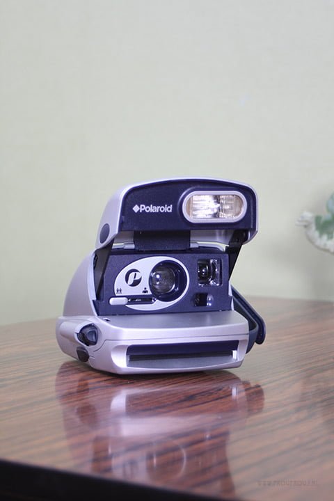 Polaroid P