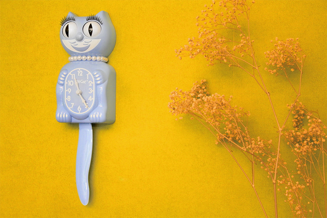 Kit Cat Klok Serenity Blue