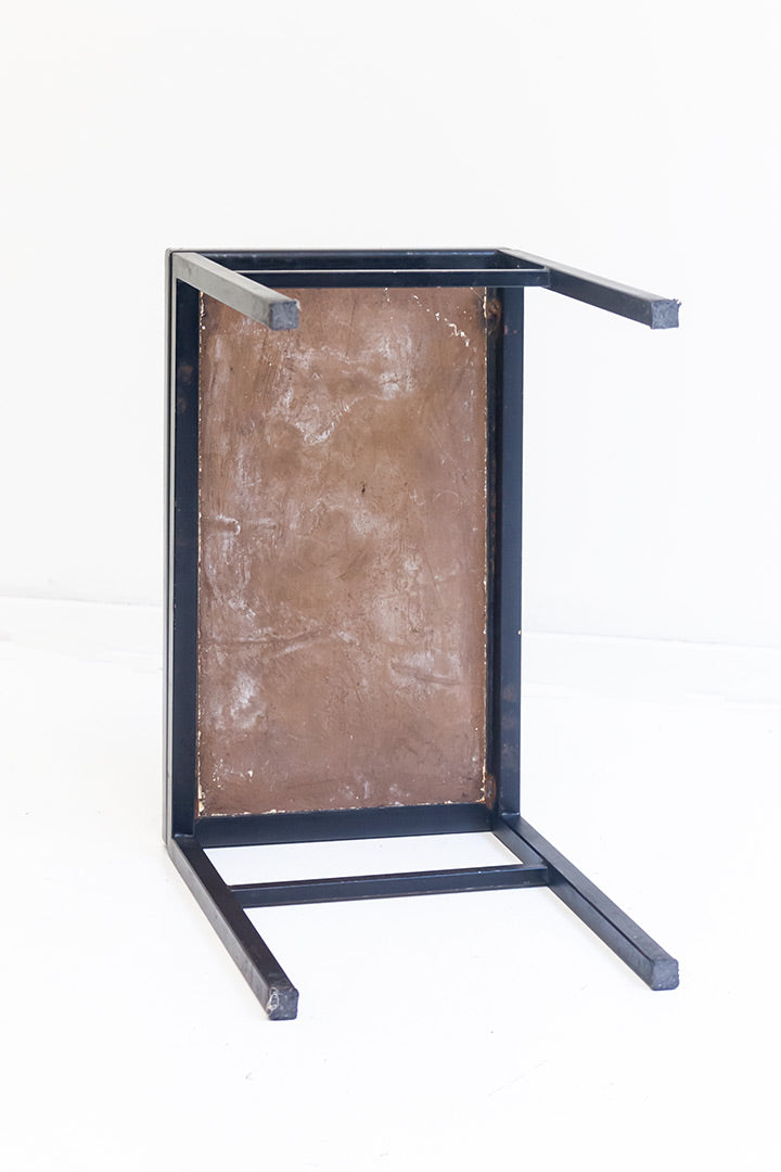 Bijzettafel met stenen blad in groen en oranje tinten vintage