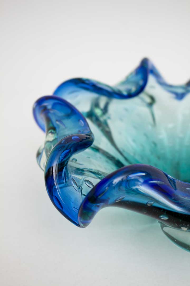 Blauwe murano bullicante schaal