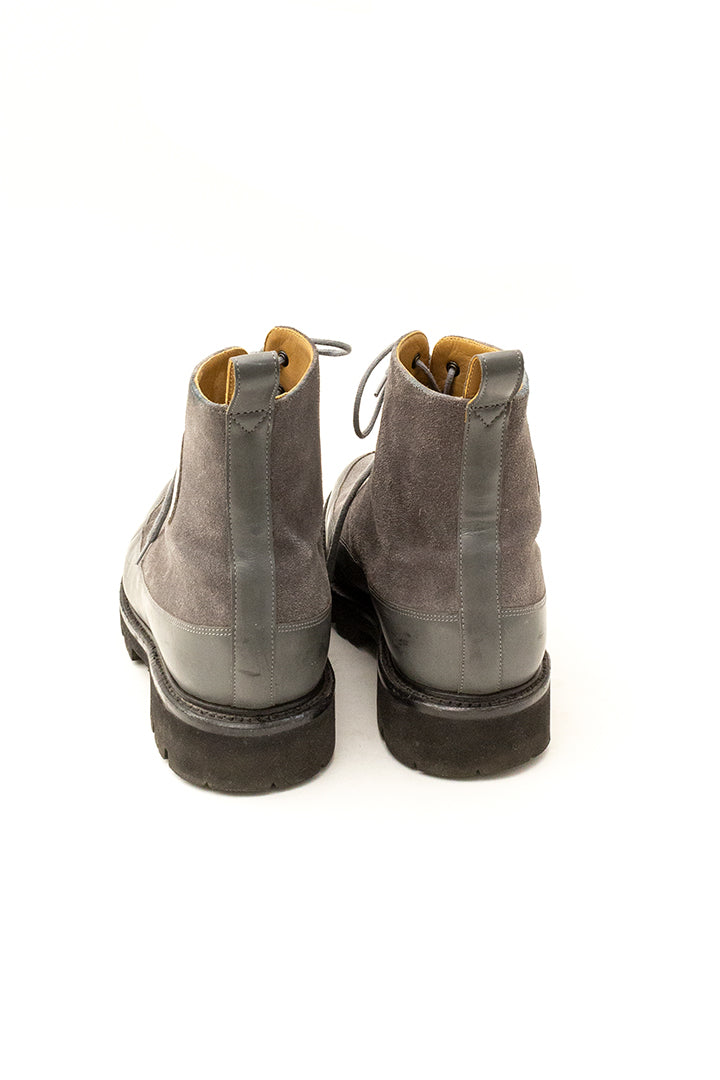 Grijze suède veterlaarzen Grenson - maat 43