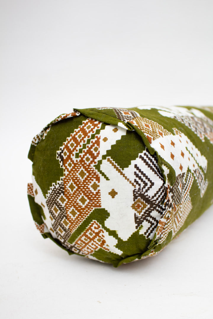Indonesisch rolkussen Bantal Guling van vintage batik stof