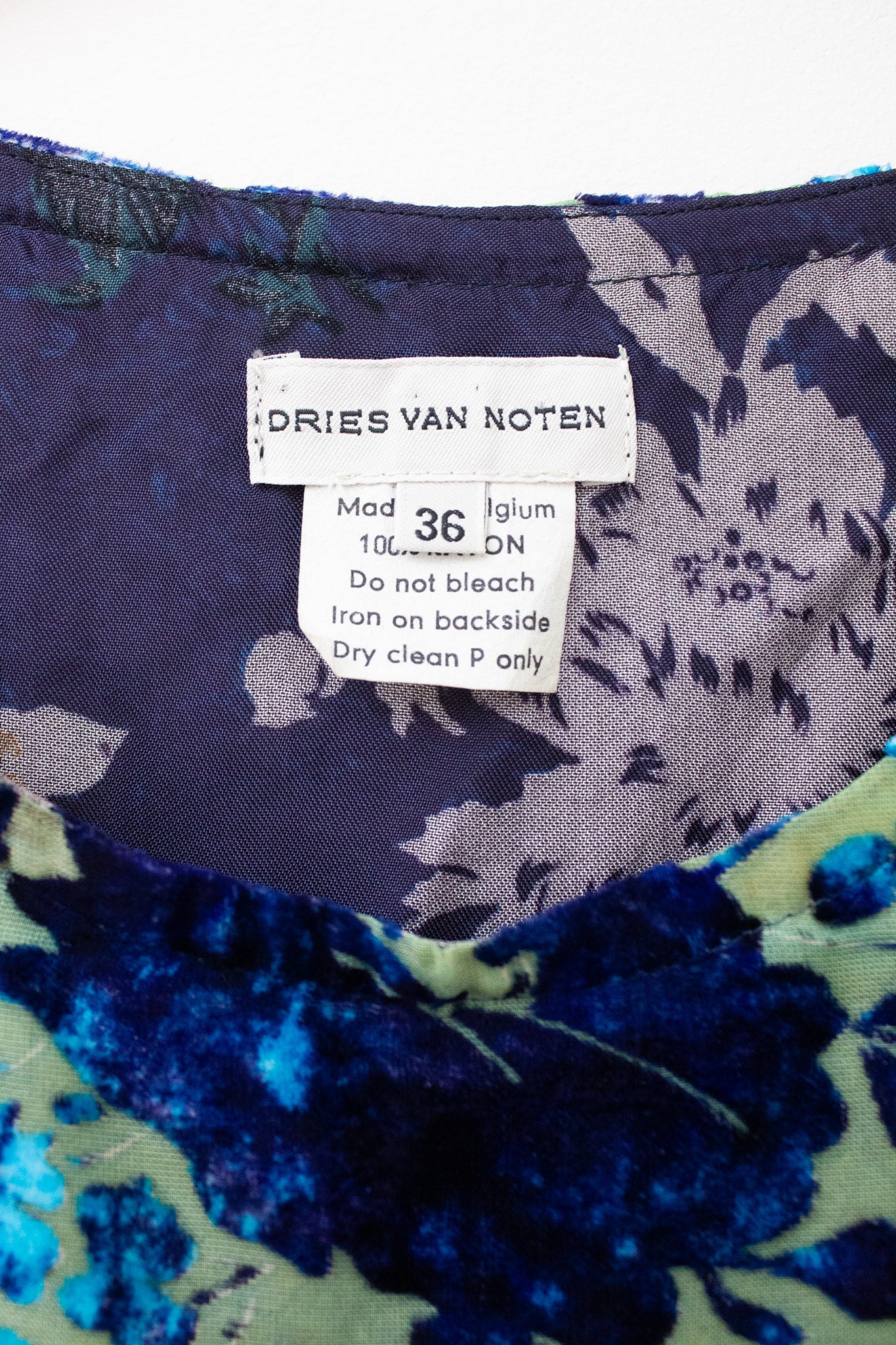 Gebloemde Dries van Noten FW98 jurk met tule en flocking layering