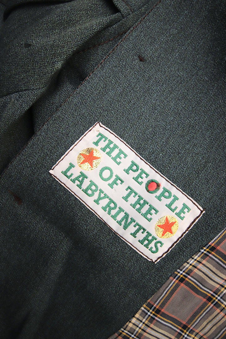 The People of The Labyrinths groen/grijze jas met print op de rug