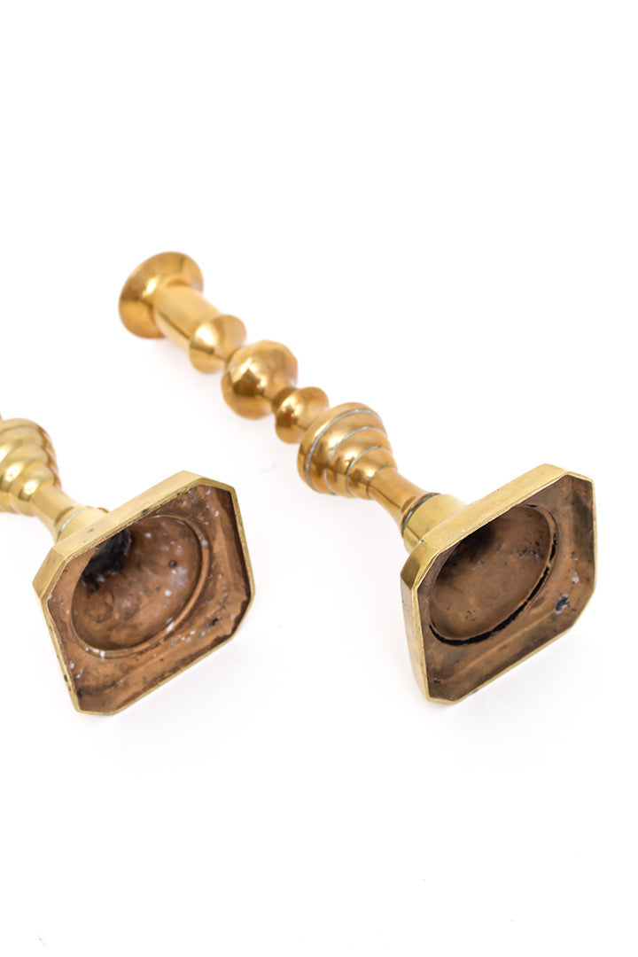 Twee vintage kandelaars van messing