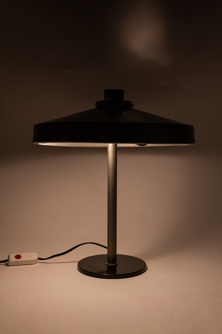 Vintage Hala bureaulamp van geborsteld aluminium met zwarte details jaren 70