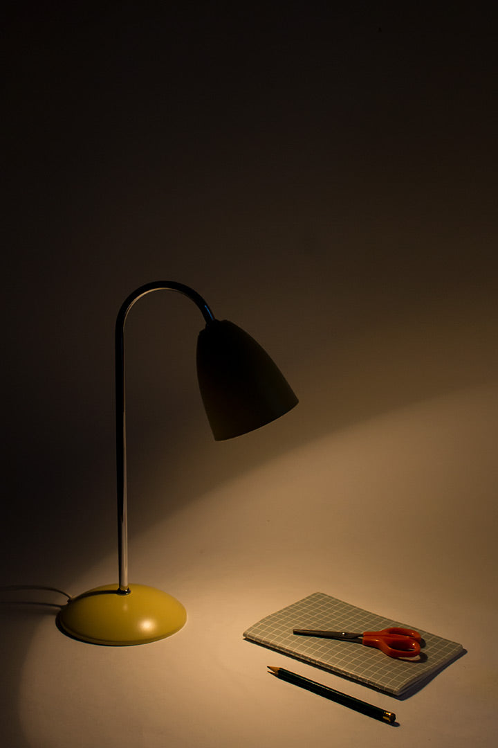 Vintage Hema bureaulamp lichtgeel