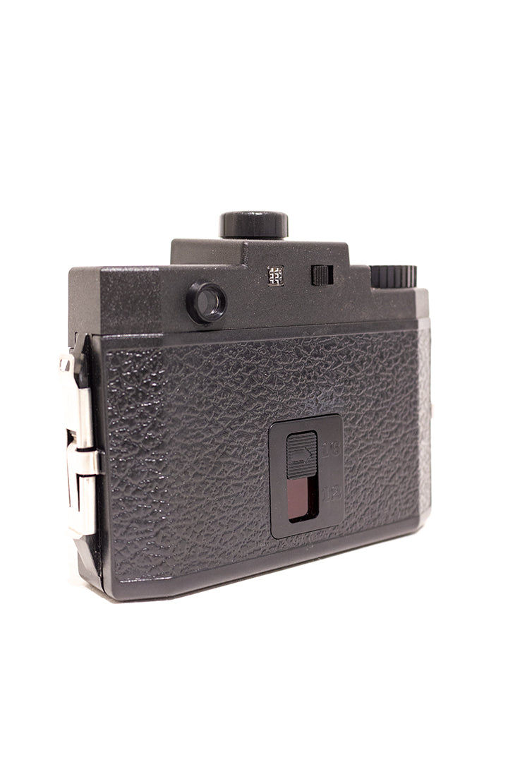Vintage Holga 120 camera met kleurenflitser