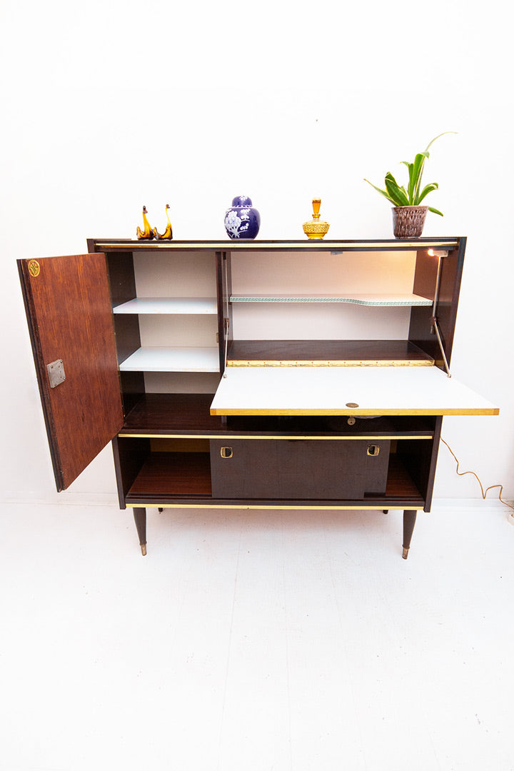 Vintage gelakt palissander highboard met messing biezen