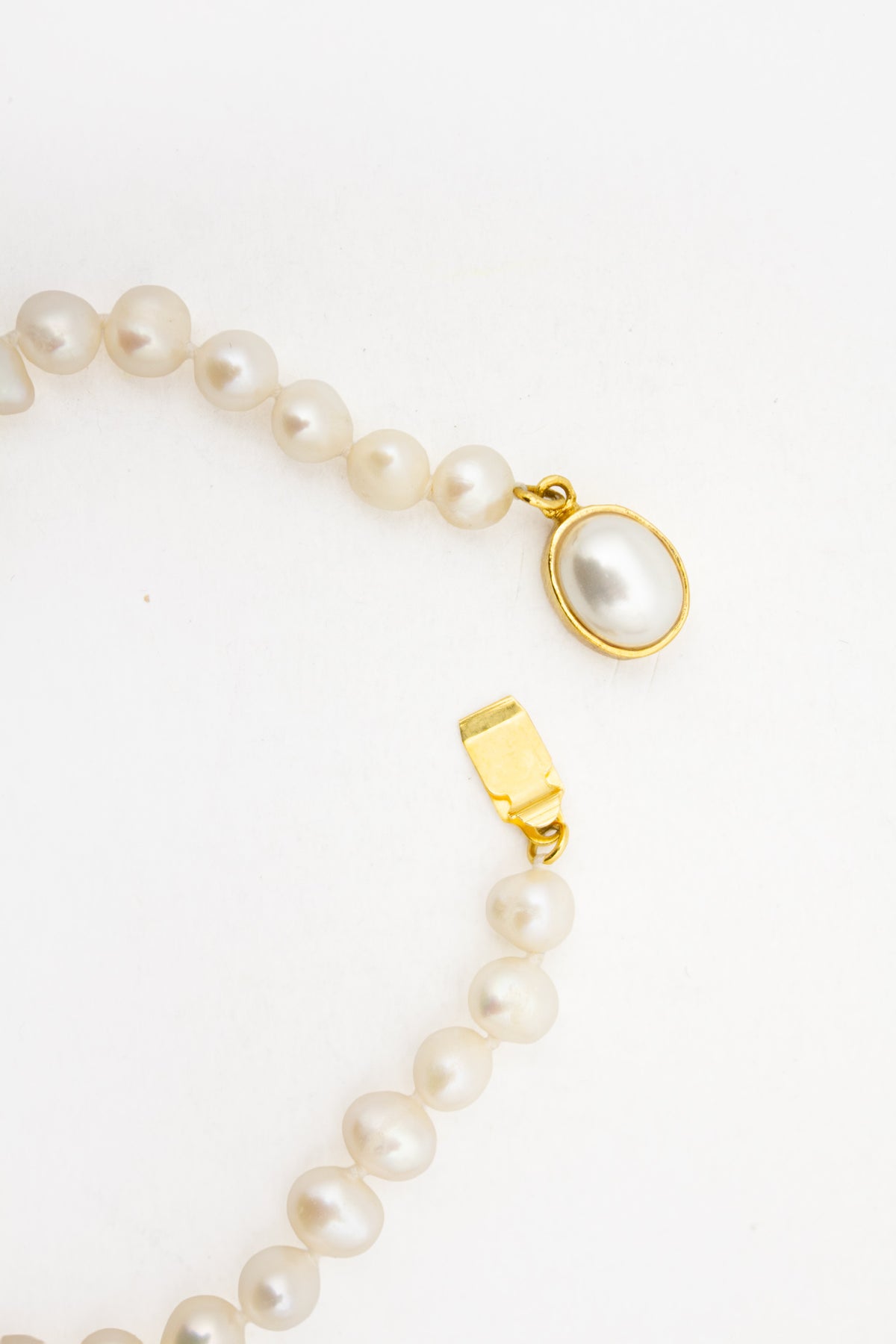 Vintage zoetwater parel armband met goudkleurige sluiting