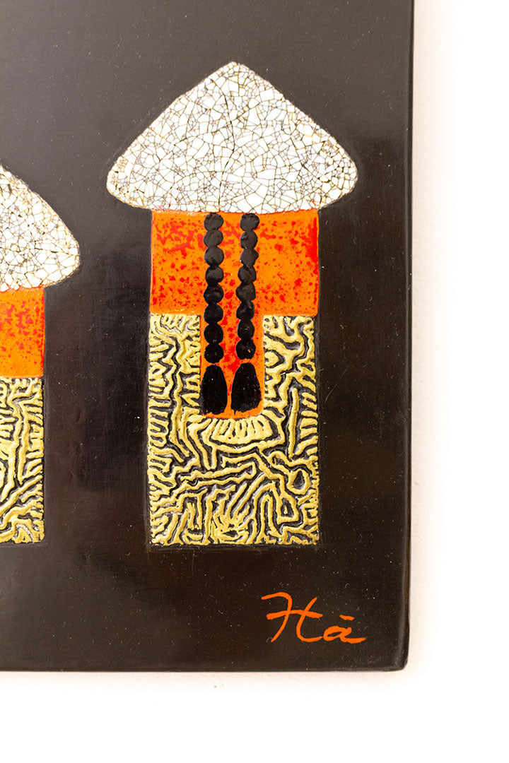 Vintage zwart houten paneel met abstracte Aziatische vrouwen