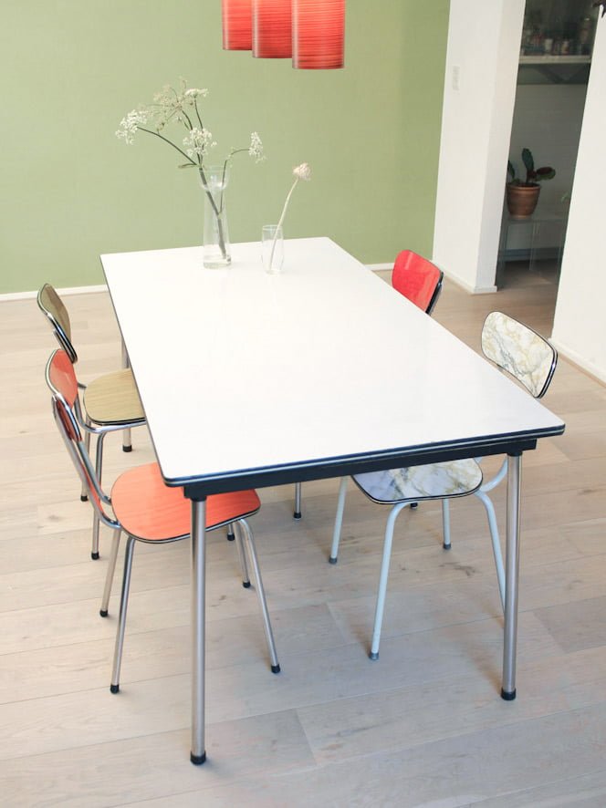 Grote vintage formica eettafel 161 x 80