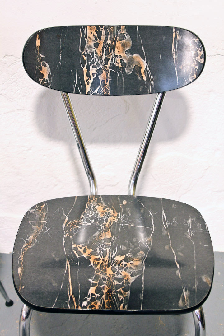 Zwart marmeren formica stoeltjes