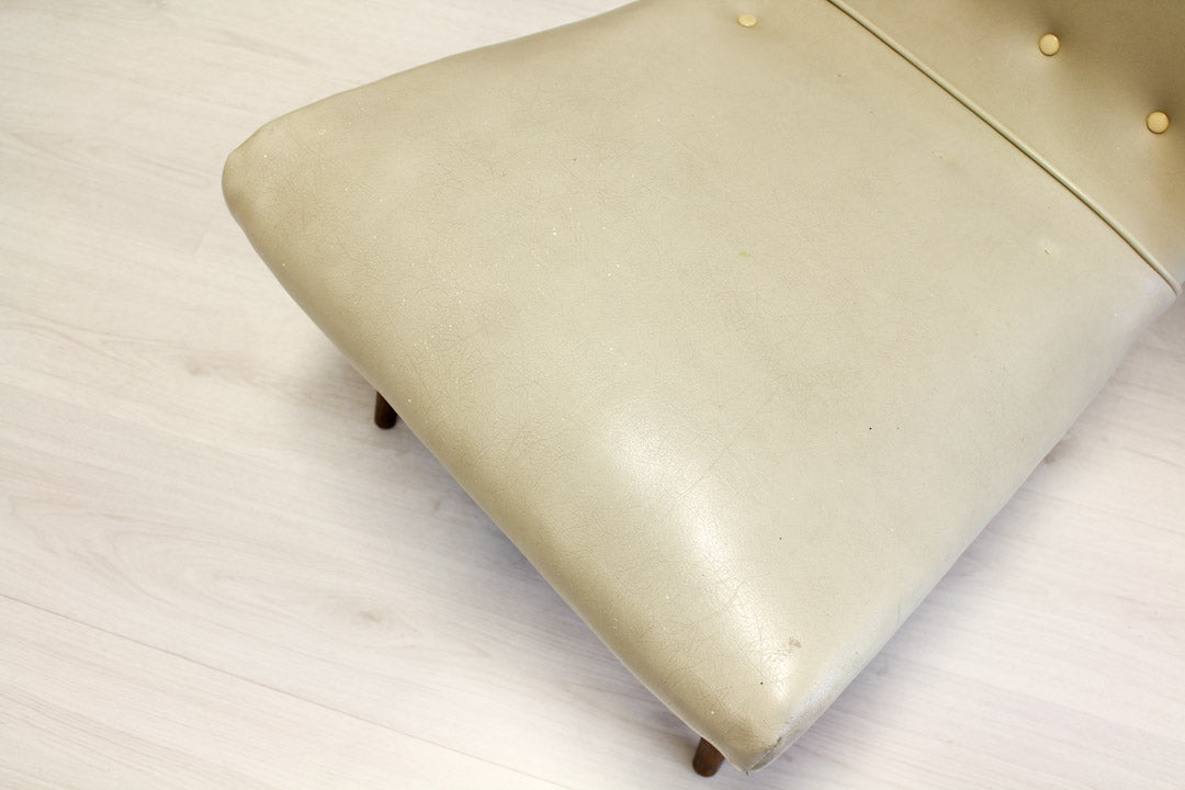 Creme witte vintage lounge chair