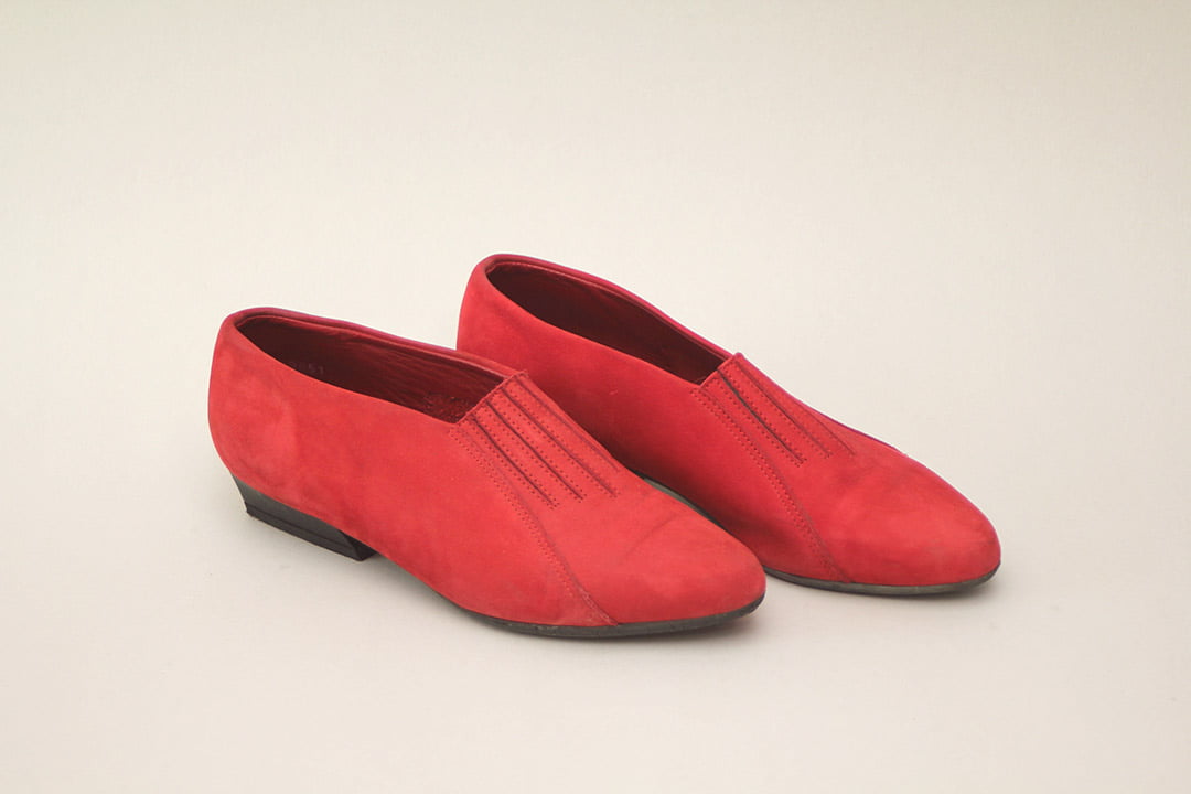 Rode vintage suede loafers