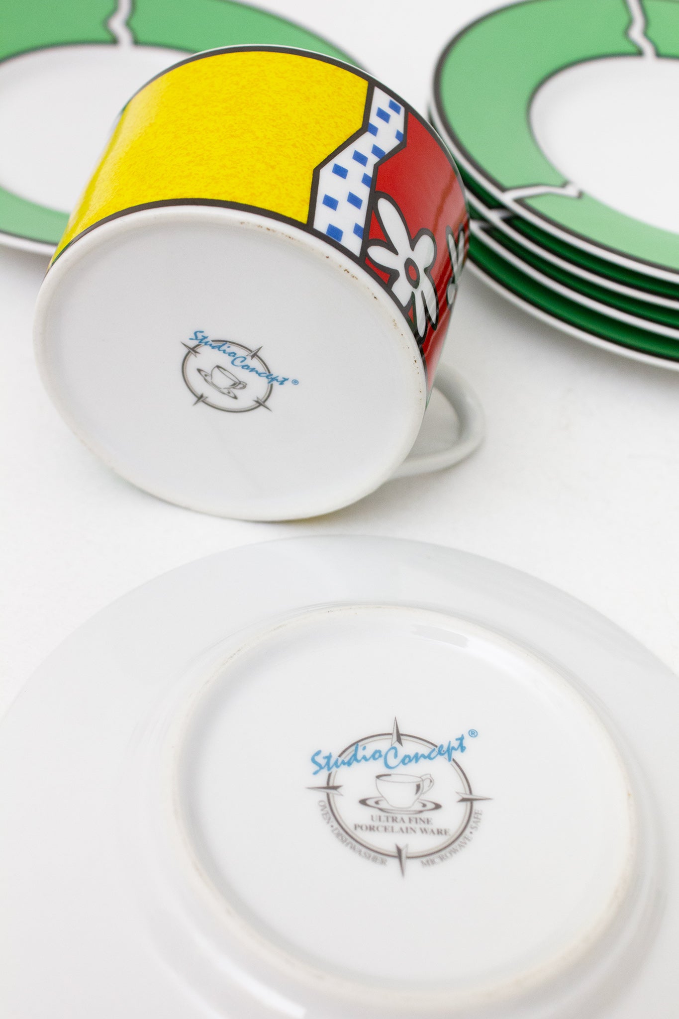 12-delig Memphis-style kop en schotel Studio Concept servies