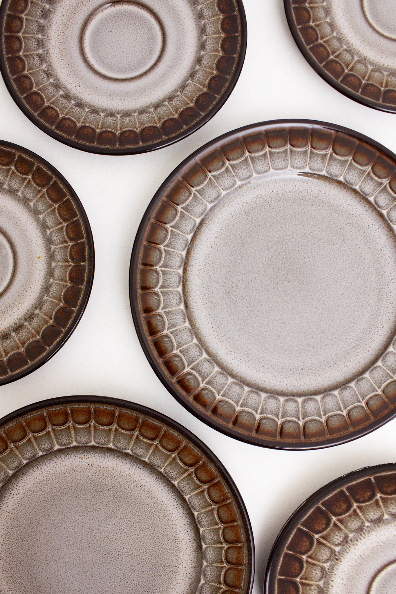 12-delige vintage Winterling bruin scalloped servies set 