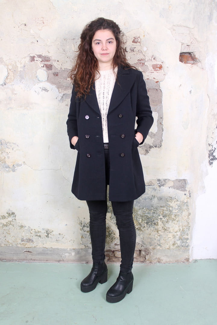 Zwarte wollen trenchcoat
