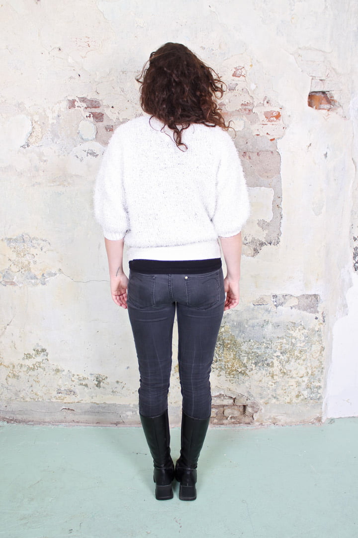 Witte vintage furry trui met bloemen