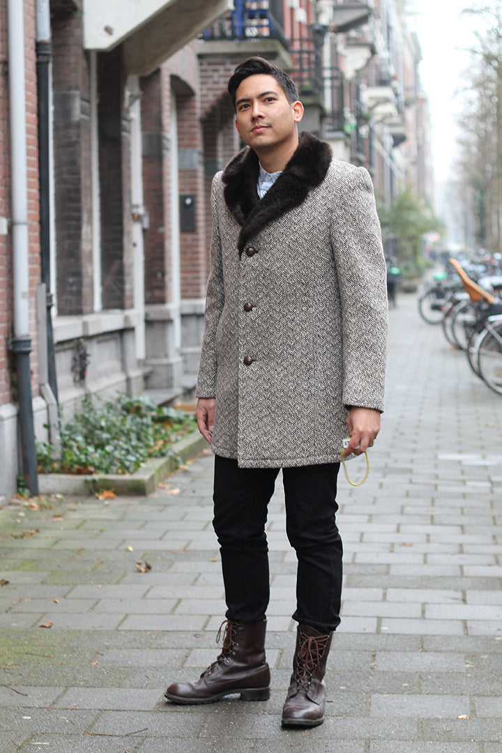 Vintage gemeleerde bruine wollen jas met bontkraagje