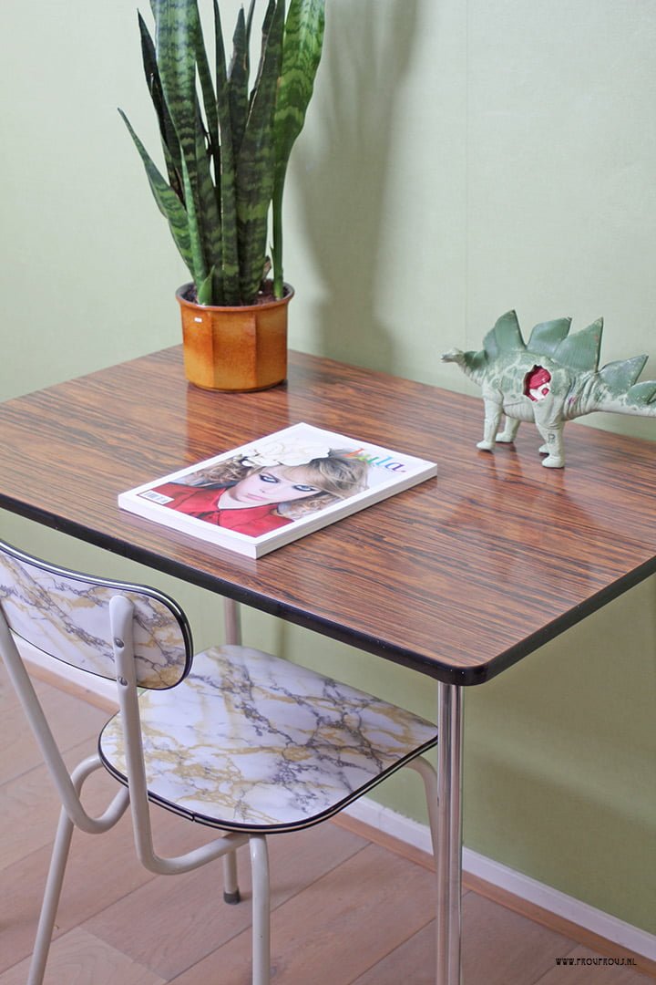 Bruine formica tafel 90 x 60,5