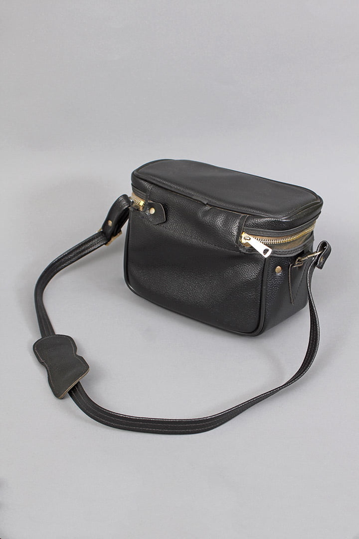 Compacte vintage zwarte cameratas