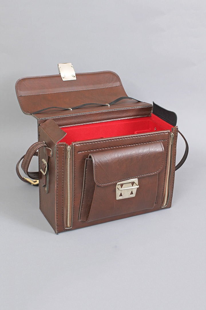 Bruine seventies cameratas