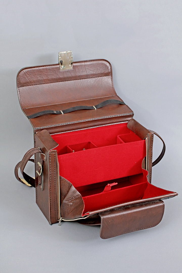 Bruine seventies cameratas