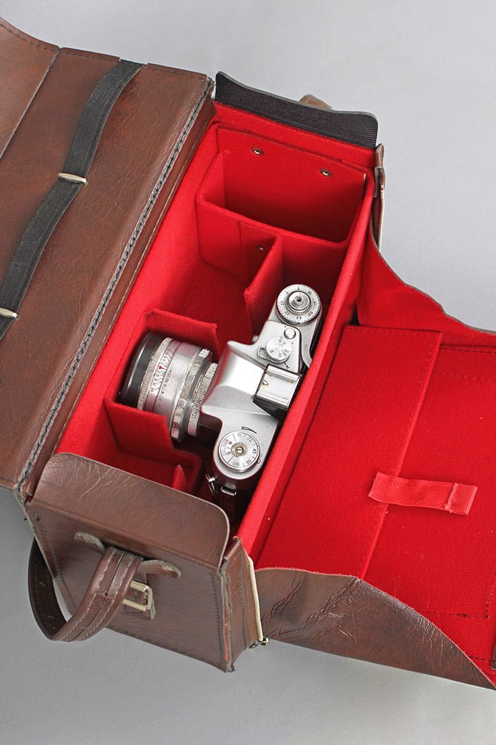 Bruine seventies cameratas