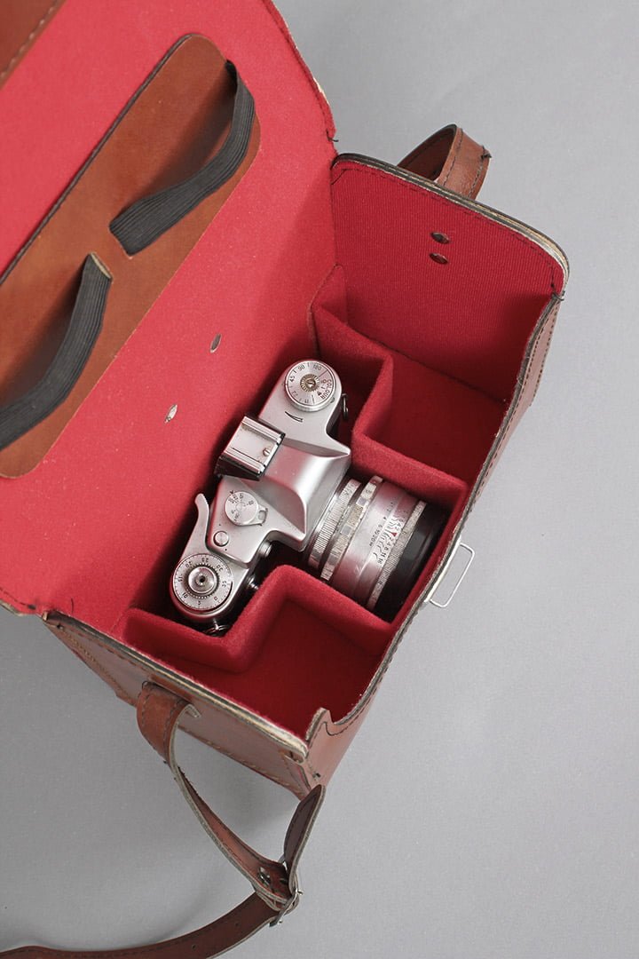 Handzame vintage tan cameratas