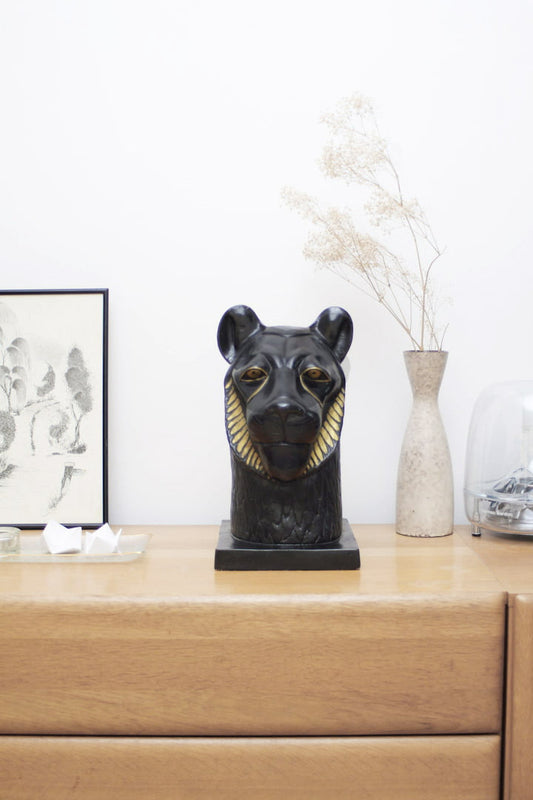 Tutankhamun Lion Bed