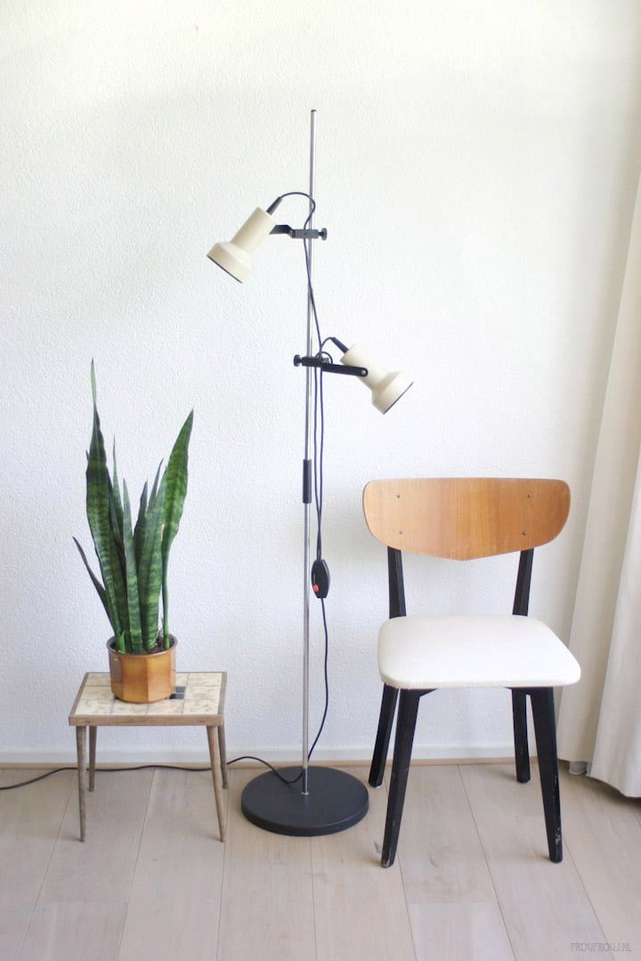 Beige spot vloerlamp