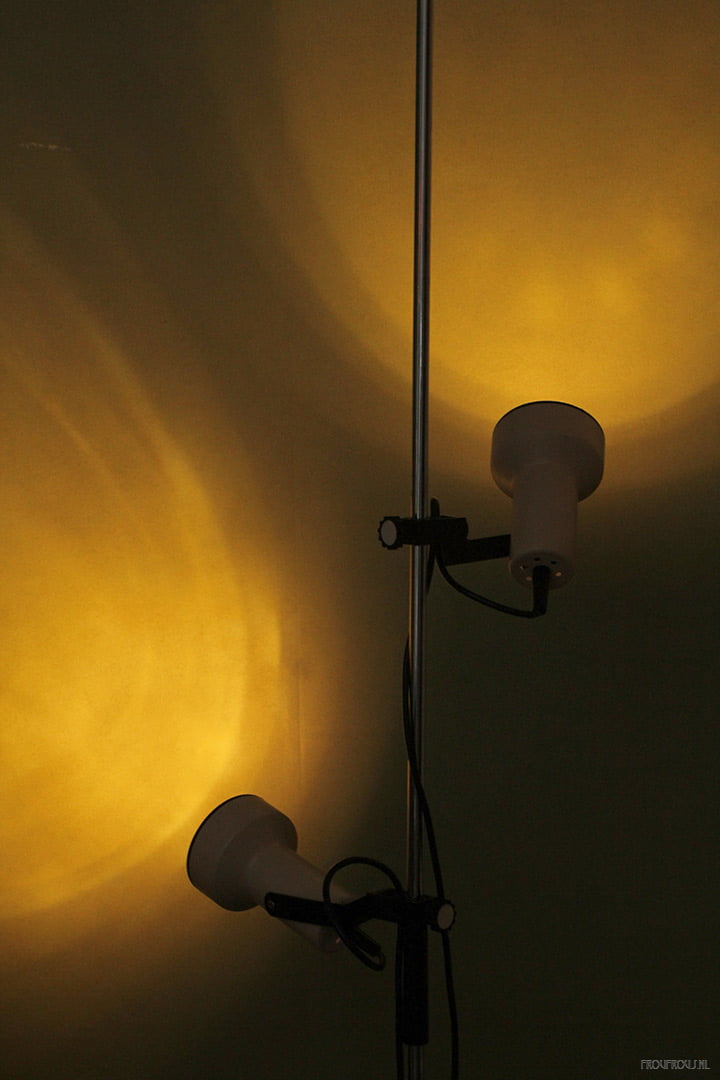 Beige spot vloerlamp