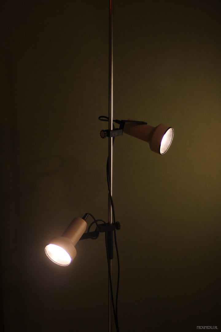 Beige spot vloerlamp