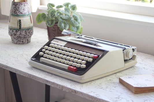 Brother Deluxe 1350 typemachine