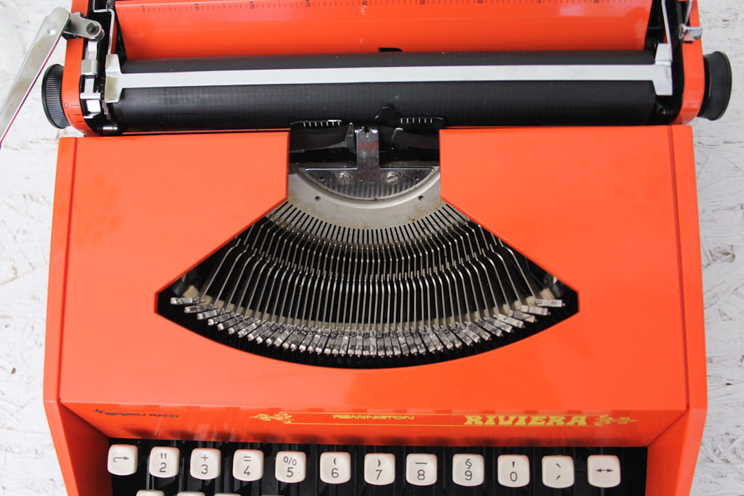 Remington Riviera oranje typemachine