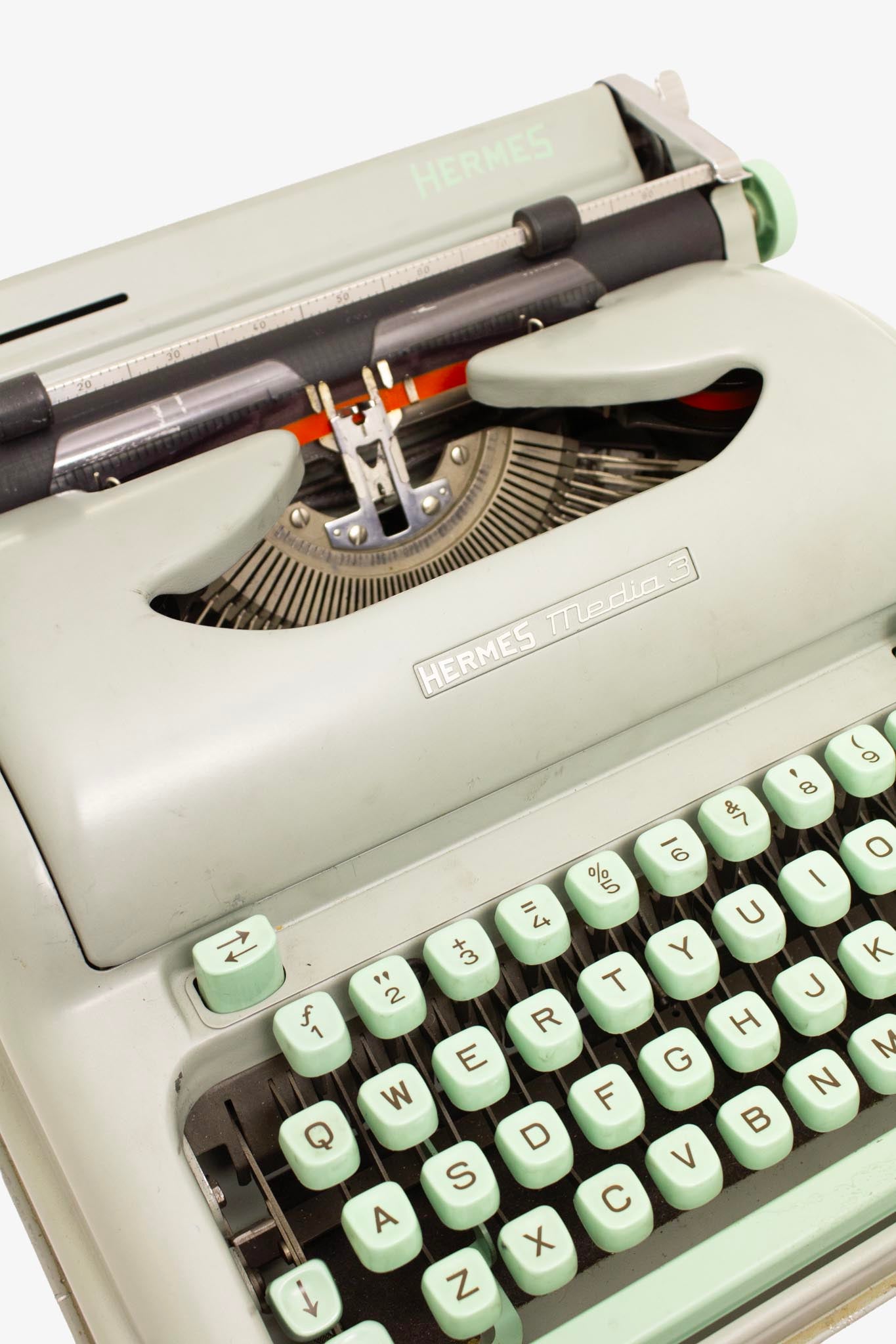 Mintgroene typemachine Hermes Media 3