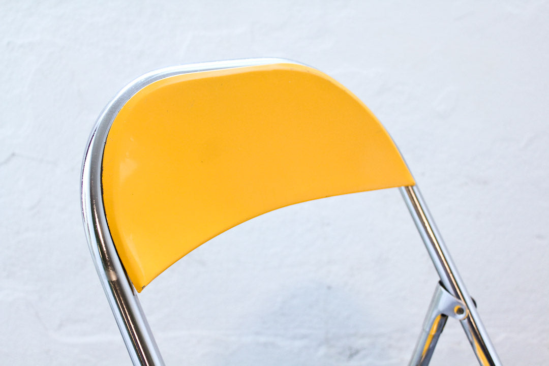 60s Gele metalen vintage opklapstoelen Samsonite