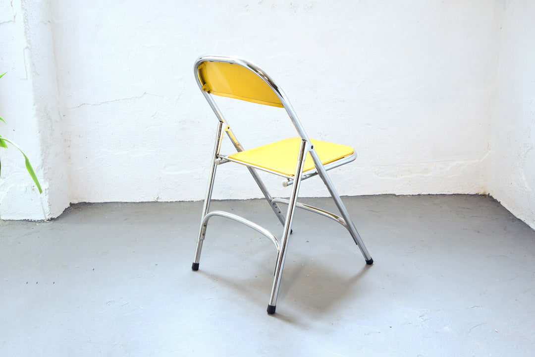 60s Gele metalen vintage opklapstoelen Samsonite