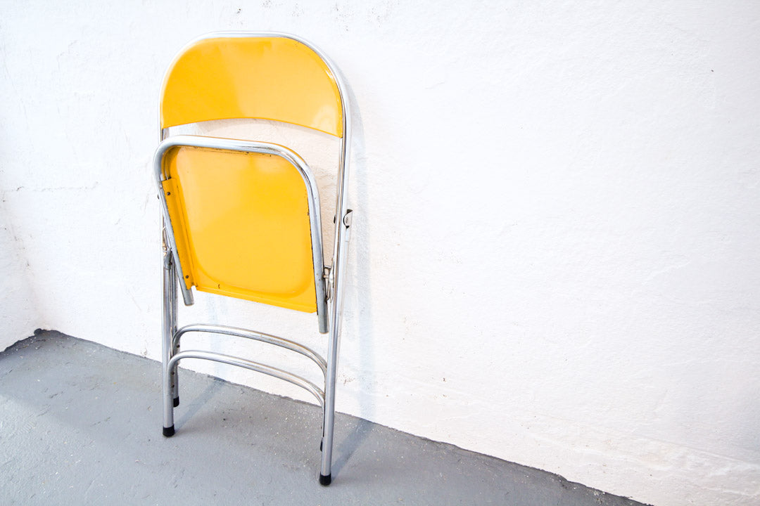 60s Gele metalen vintage opklapstoelen Samsonite