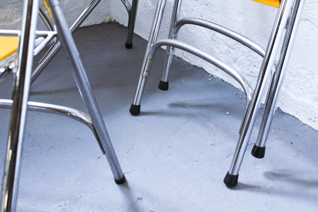 60s Gele metalen vintage opklapstoelen Samsonite