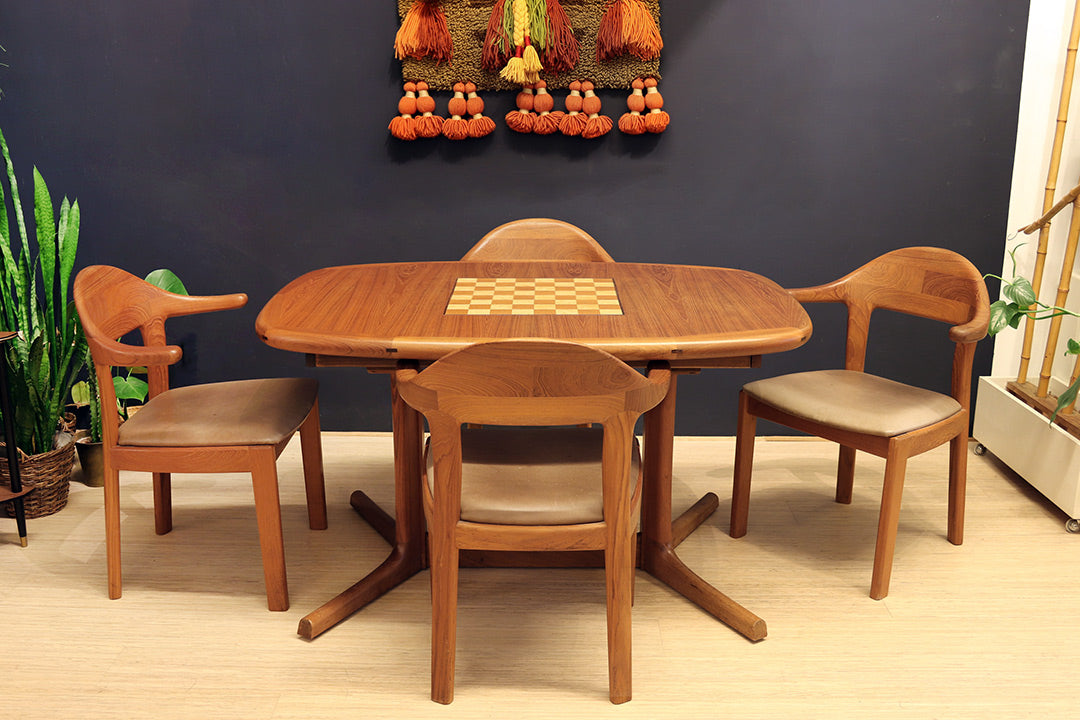 60s vintage Dyrlund eettafel met schaakbord