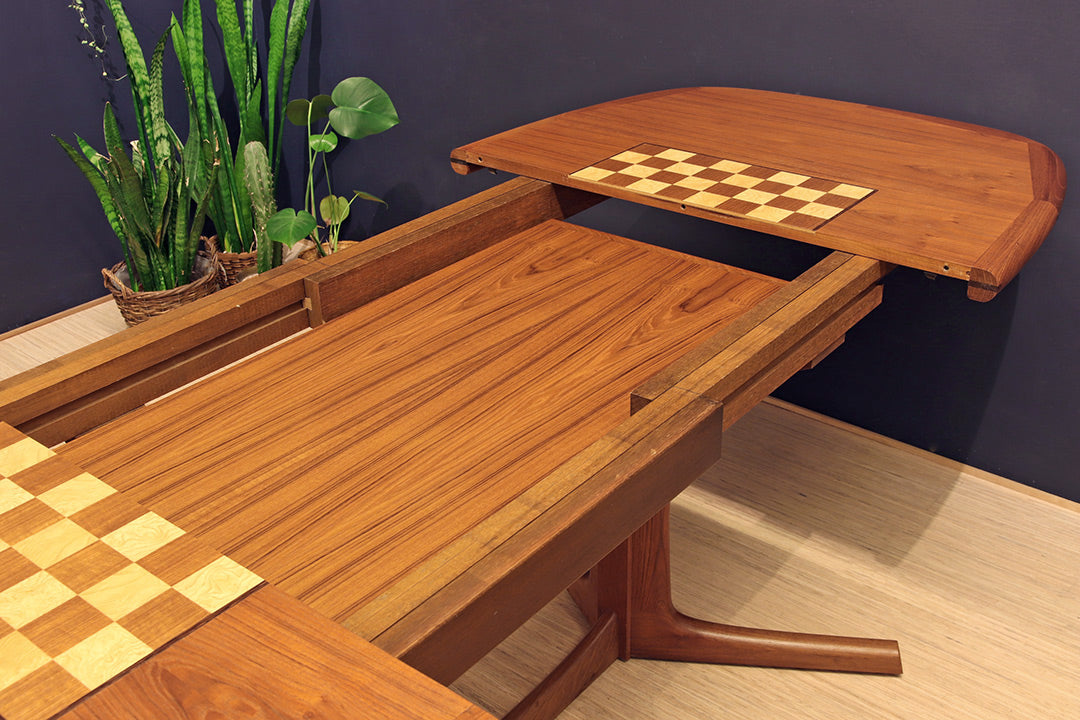 60s vintage Dyrlund eettafel met schaakbord