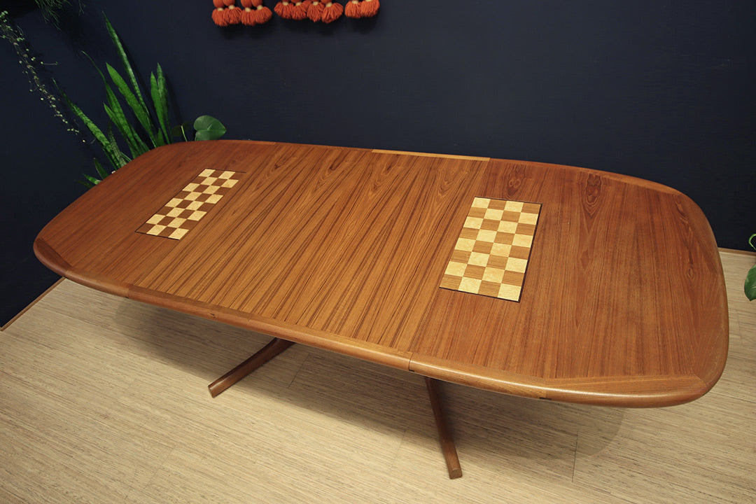 60s vintage Dyrlund eettafel met schaakbord