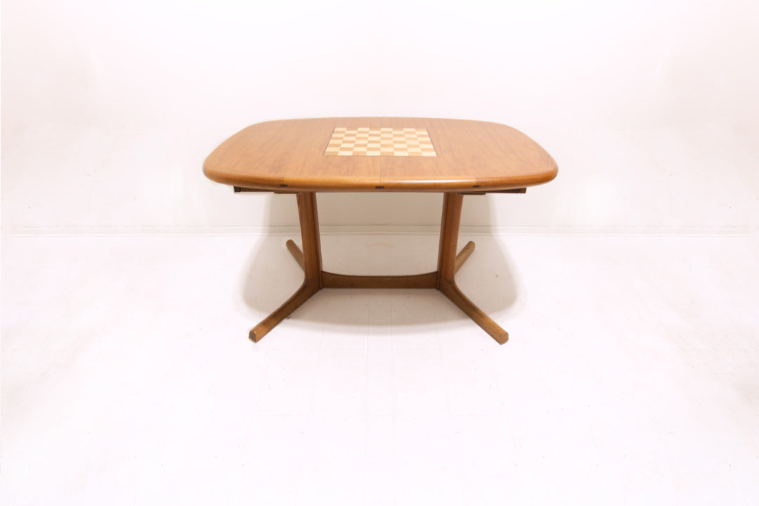 60s vintage Dyrlund eettafel met schaakbord