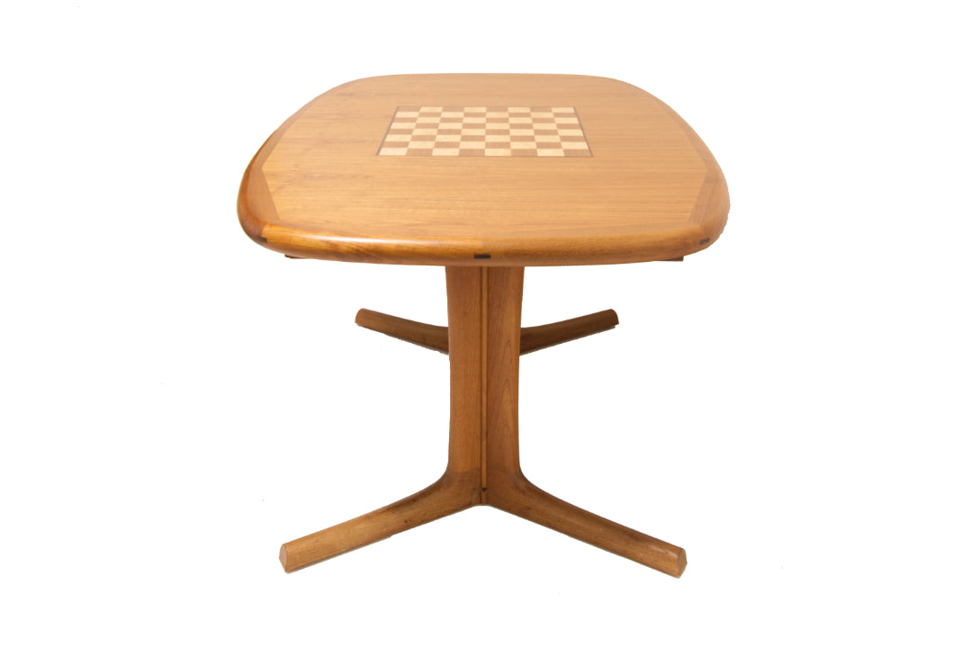 60s vintage Dyrlund eettafel met schaakbord