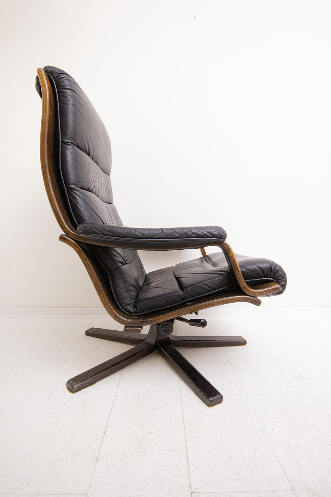 70s Zweedse G-Mobel draaifauteuil