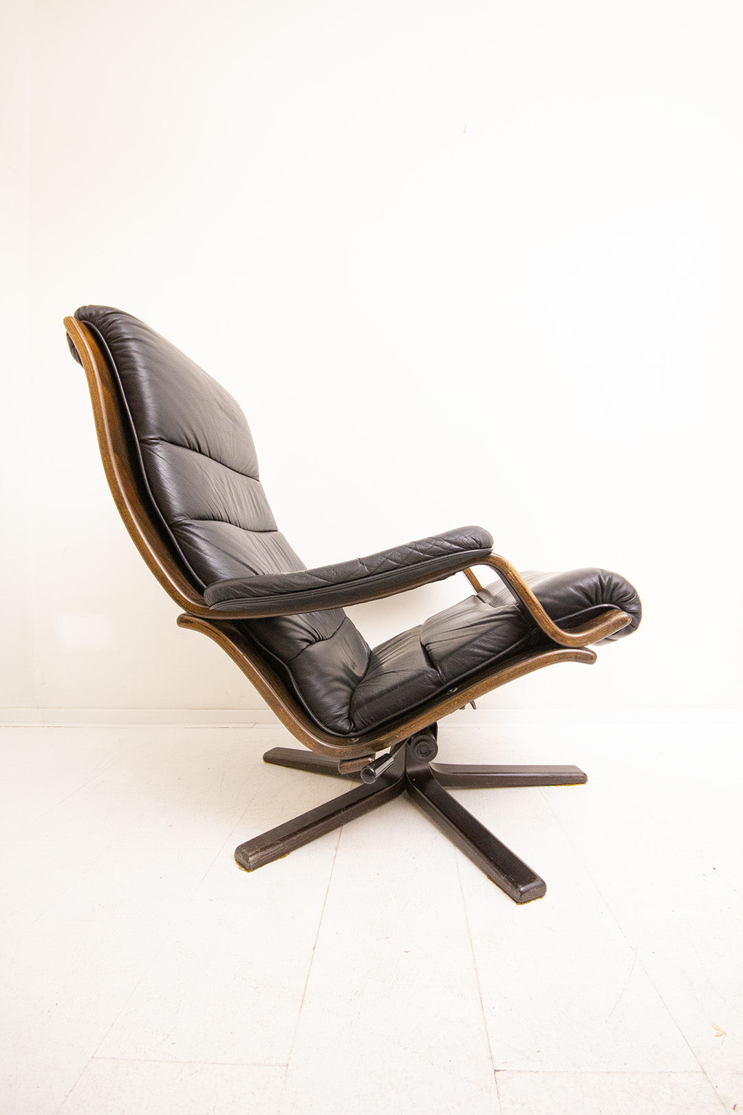 70s Zweedse G-Mobel draaifauteuil