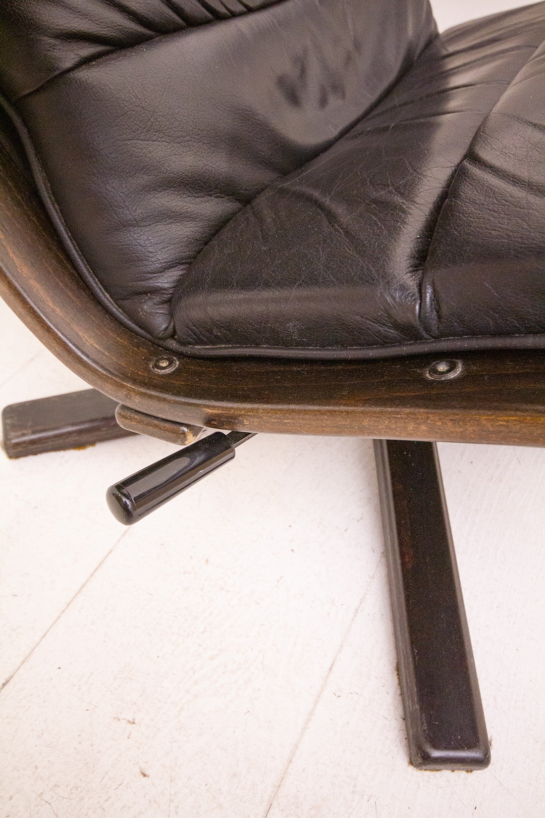 70s Zweedse G-Mobel draaifauteuil