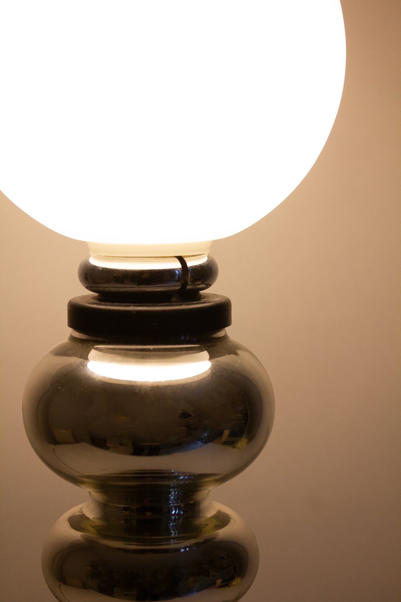 70’s vintage glazen chrome Space Age tafellamp 